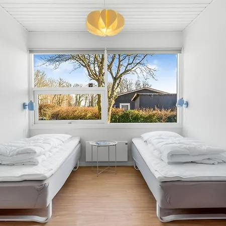 Holiday home Giselle - 150m From The Sea By Interhome